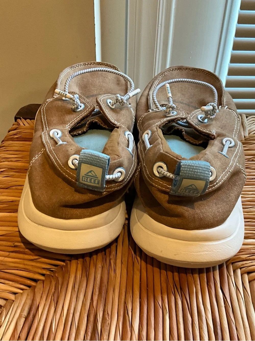 Reef Men's Tan Suede-Look Boat Shoes with White Laces size 9.5
